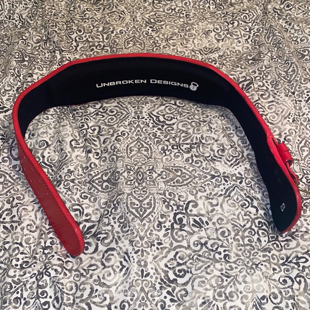 Unbroken designs 4 inch leather weightlifting belt!
